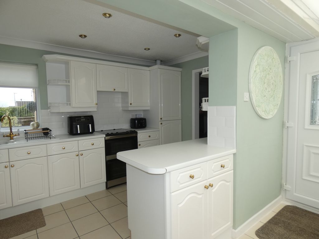 Kitchen/Conservatory- click for photo gallery